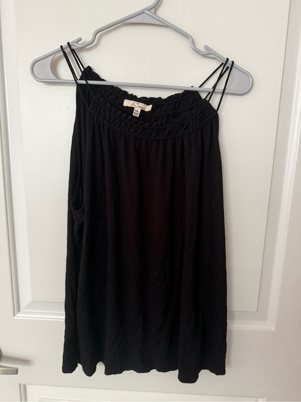 Les Serein black tank top